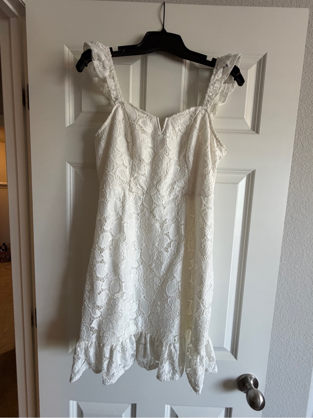 wild fable White Lace Ruffle-Hem Mini Dress
